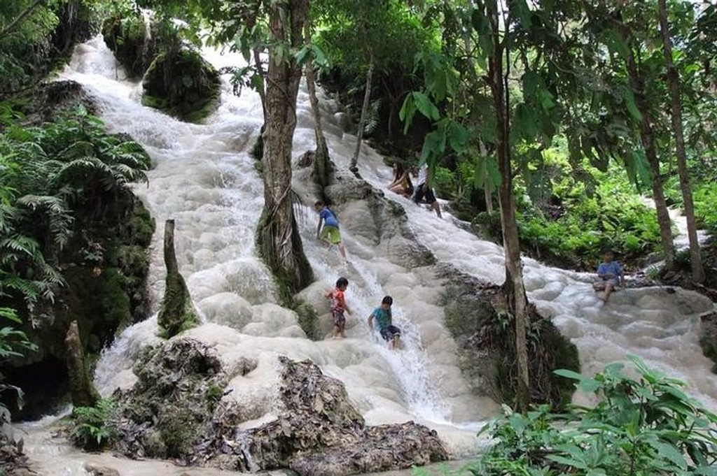 Sticky Waterfall Chiang Mai